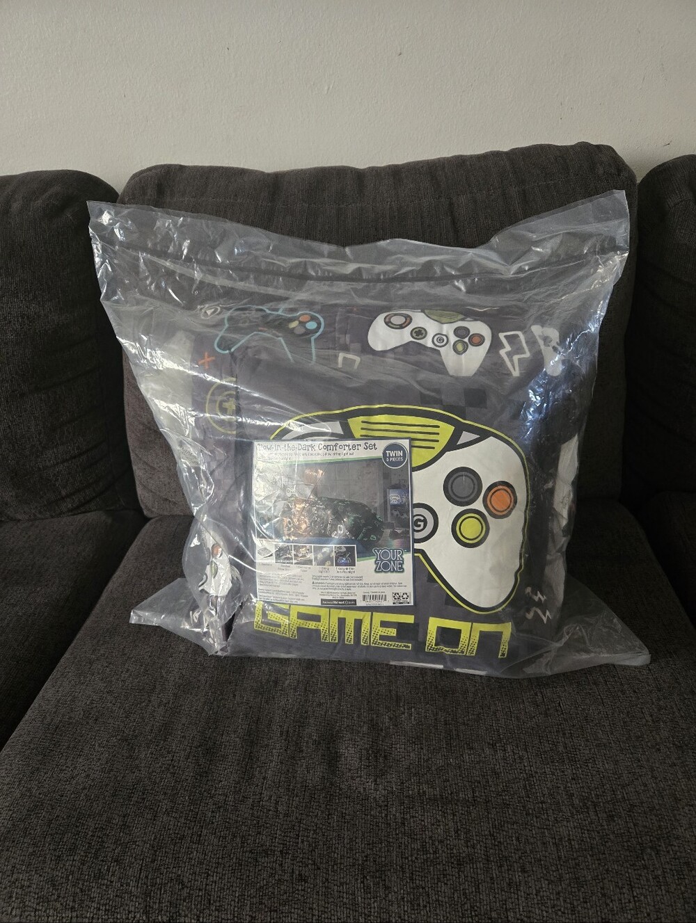 New Twin 5-Piece Glow-in-the-Dark Gamer Comforter Set.